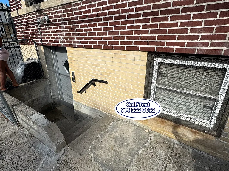 68 Hamilton Ave #A — Photo 4