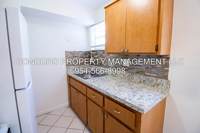 1505 SW 2nd St #209 — Photo 6