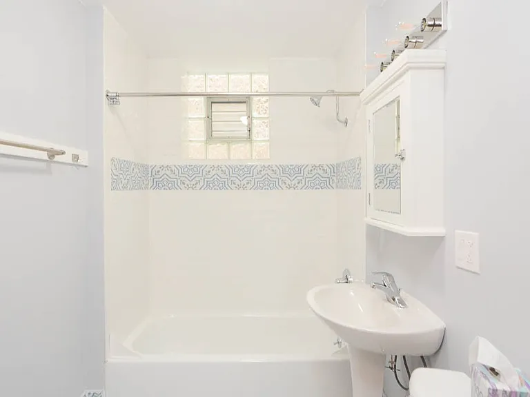 3511 N Western Ave #2 — Photo 19