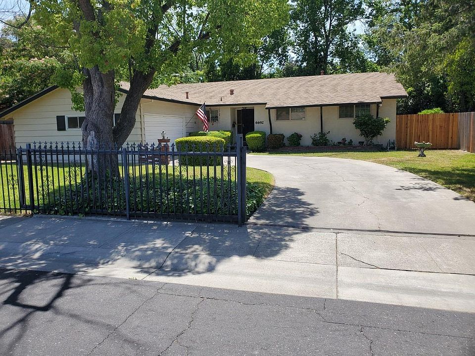 2nd image of 6692 Heatherwood Way
