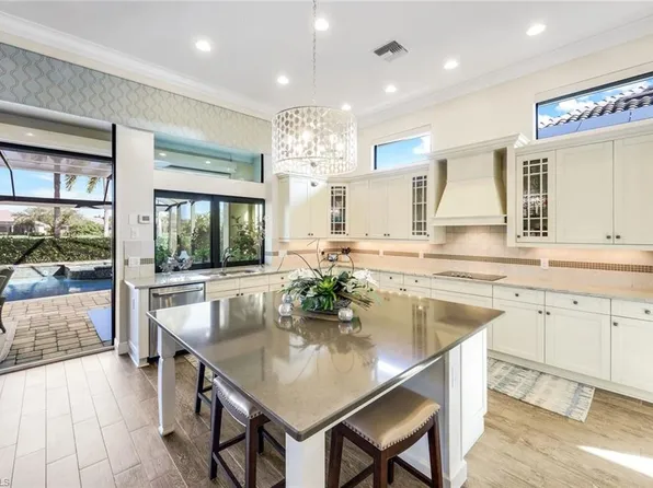 11925 Heather Woods CT, NAPLES, FL 34120