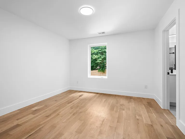 1005 Glenview Dr — Photo 45