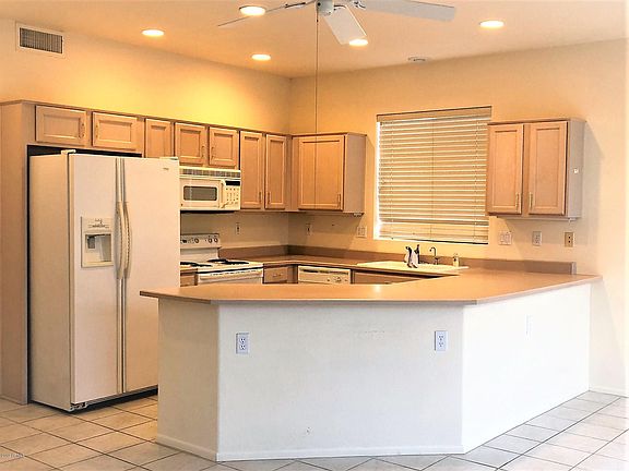 4th image of 14738 W Via Montoya