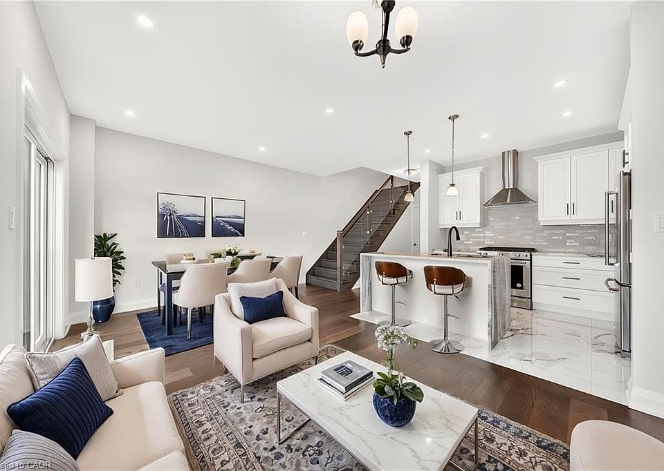 1st image of 675 Victoria Rd N #14