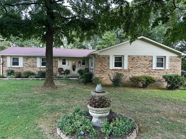 126 Robin Hood Rd, Dickson, TN 37055
