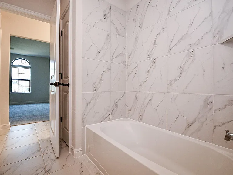 8526 Tombron Grove Rd — Photo 43