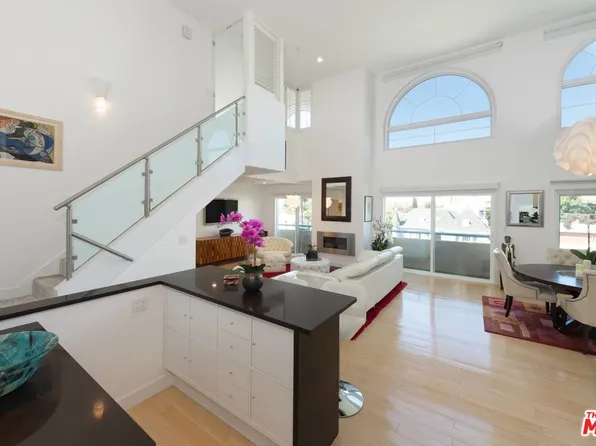 1872 Midvale Ave APT 301, Los Angeles, CA 90025
