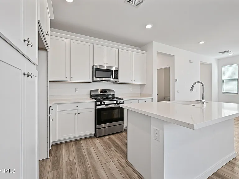 4816 S Ferric — Photo 2