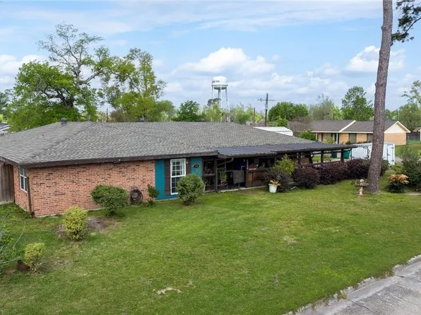 1904 Palermo Dr, Sulphur, LA 70663
