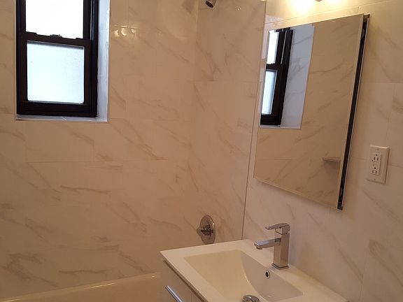5th image of 21305 75th Ave APT 2M