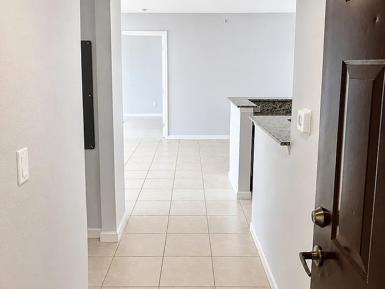 281 SW Palm Dr #106 — Photo 3