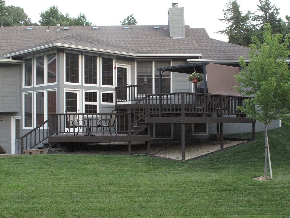 Large Tri-level deck!