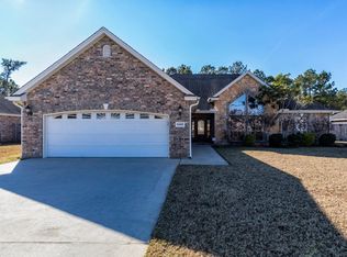 6465 Woodridge Dr, Lumberton, TX 77657