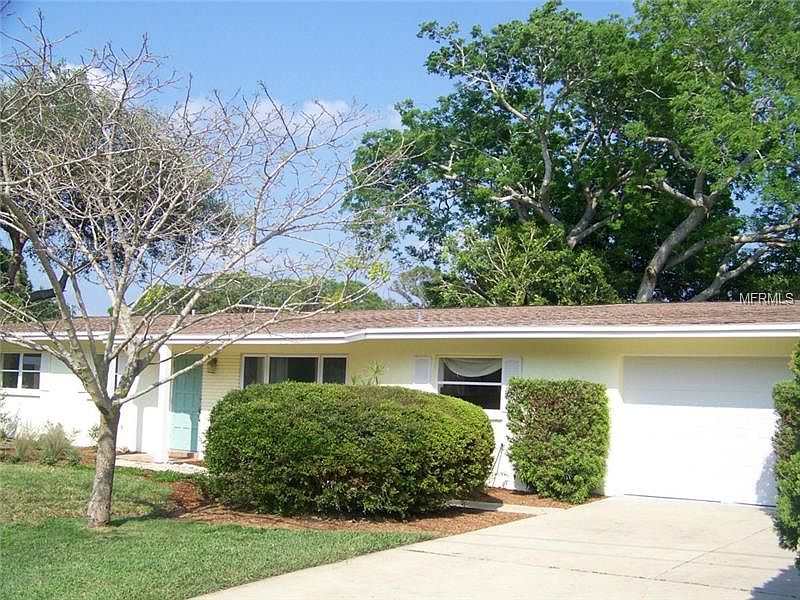 1st image of 2507 Robinson Ave