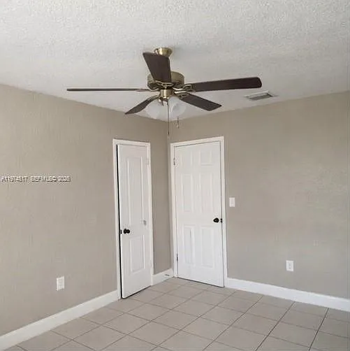 851 E 41st St #3 — Photo 5