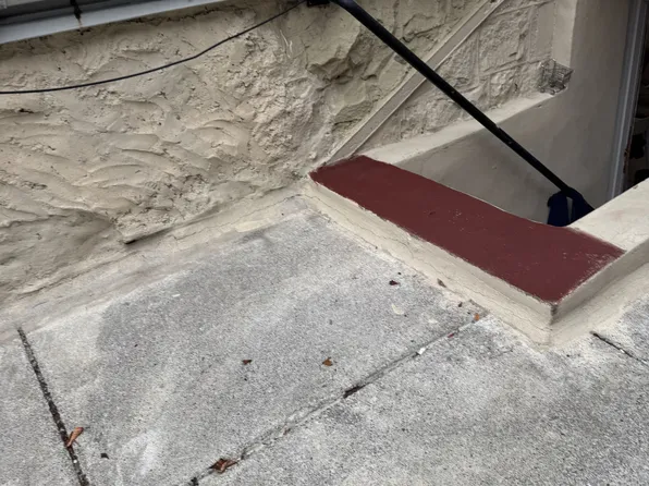 134 Lincoln Avenue image 4 of 8