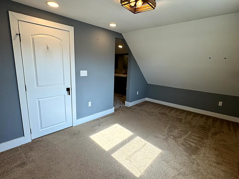 215 Brehl Ave — Photo 17