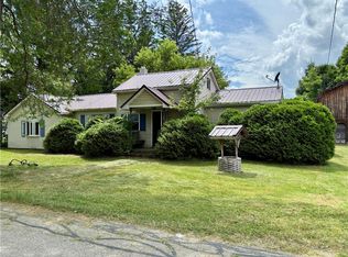 26 N Maple Ave, Avoca, NY 14809