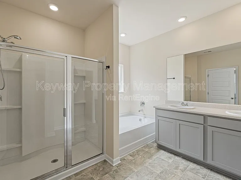 3262 Carmine Ave — Photo 15