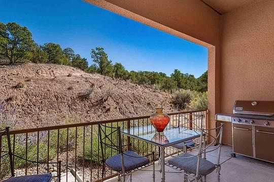5th image of 604 Avenida Villa Hermosa Unit 105