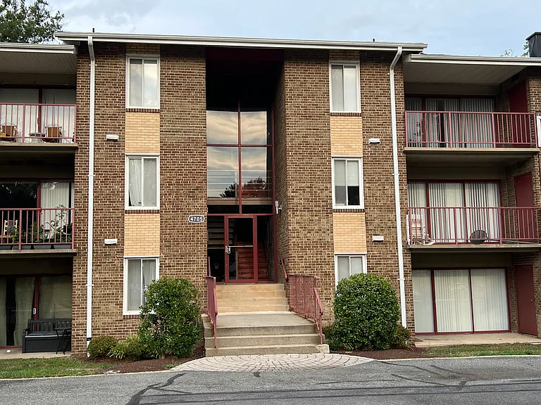 4705 Tecumseh St #102 — Photo 2