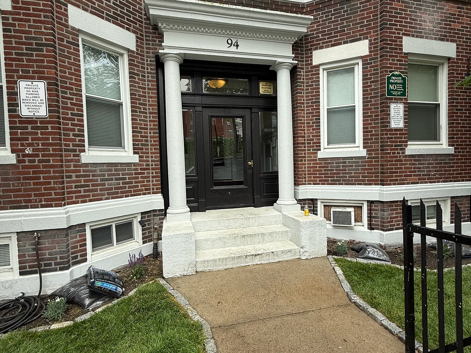 94 Queensberry St. — Photo 1