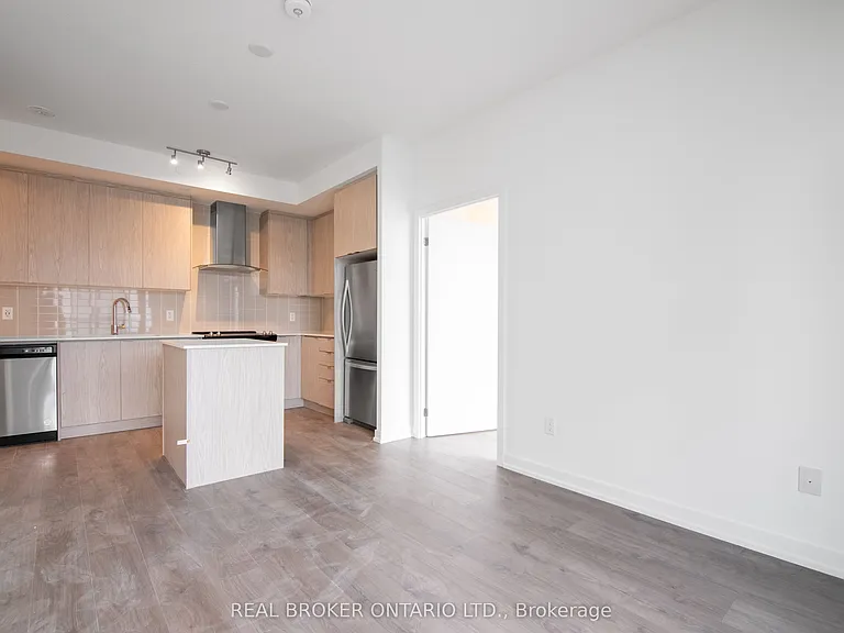 55 Duke St W #1101 — Photo 7