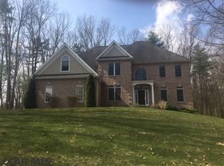 2490 Edgewood Dr, Tyrone, PA 16686