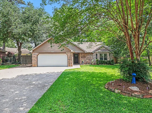 142 S Park Dr, Montgomery, TX 77356