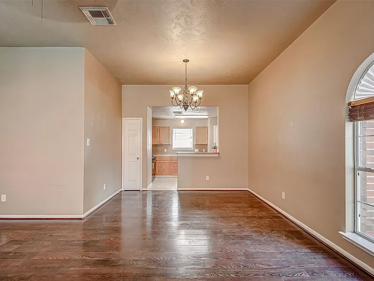 3906 Portman Glen Ln — Photo 9