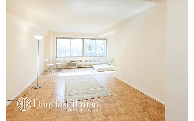 Sold by Douglas Elliman | media 6