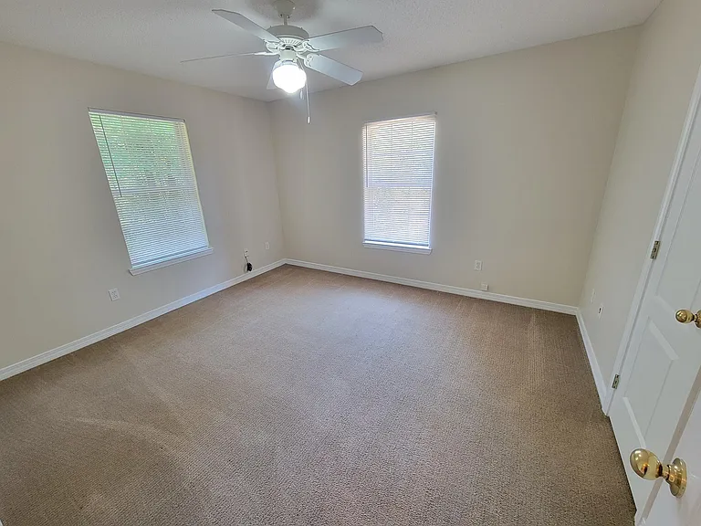 6592 Codell St — Photo 20