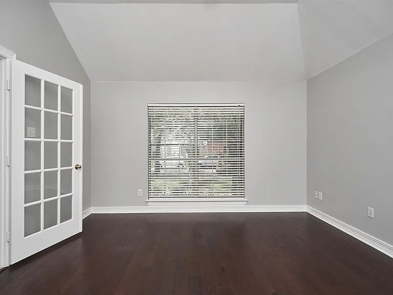 314 Shore Breeze Ln — Photo 10