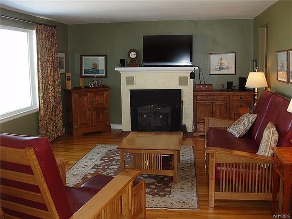 4th image of 43 Stanton St