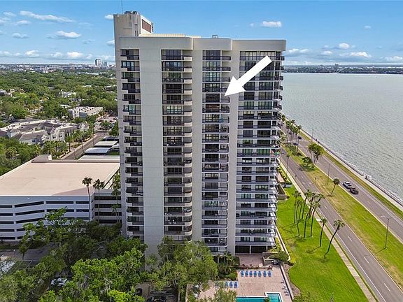 2nd image of 2413 BAYSHORE BOULEVARD #1904