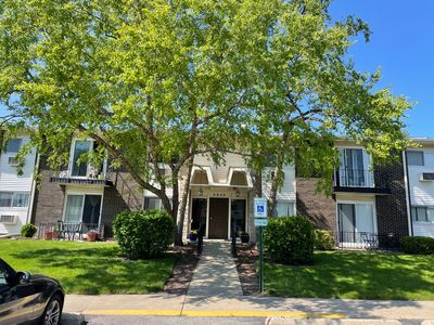 8848 Kenneth Dr APT 2D, Des Plaines, IL, 60016