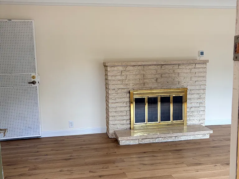 330 NE 102nd Ave — Photo 9