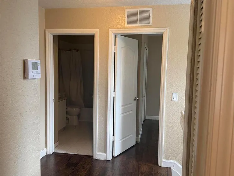 1121 Shoma Dr — Photo 9