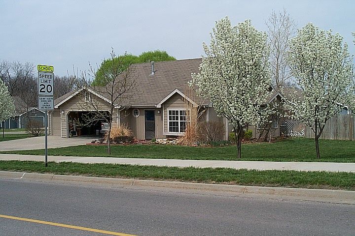 400 Arrowhead, Lawrence KS