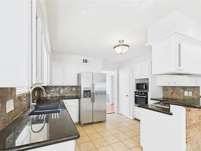 1107 Verret Ln — Photo 17