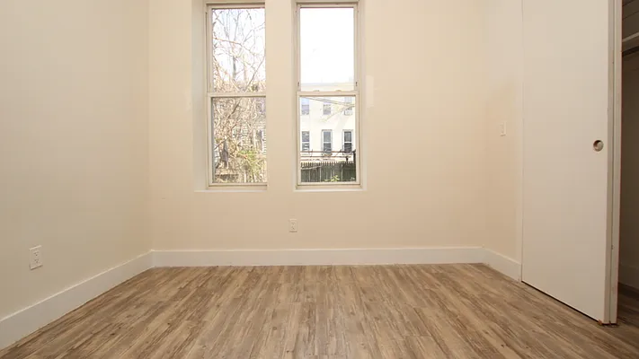 Rented by Nooklyn NYC LLC | media 11