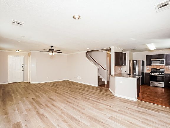 5th image of 18215 Rexine Ln
