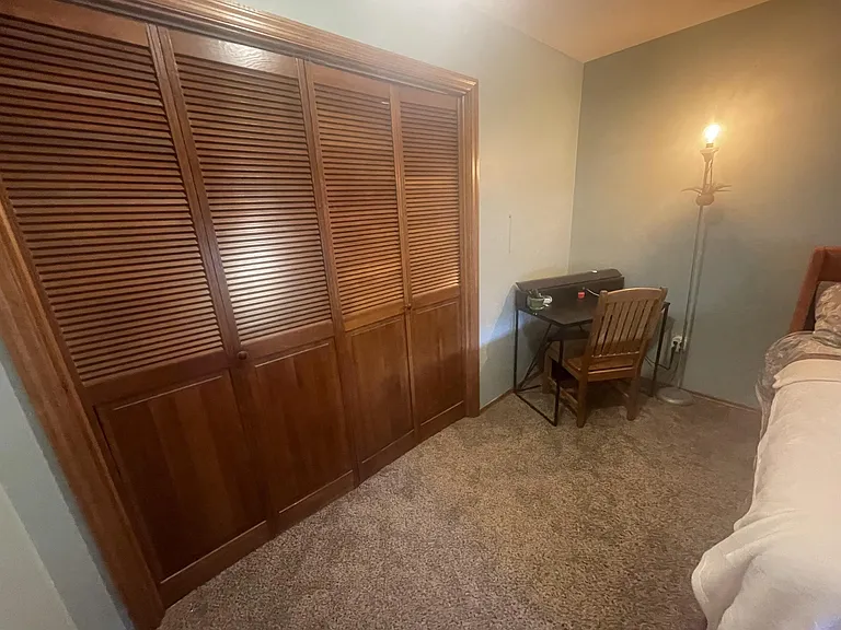 1612 W Olive St #11 — Photo 10