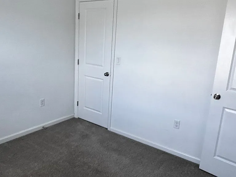 11777 Globe St — Photo 27