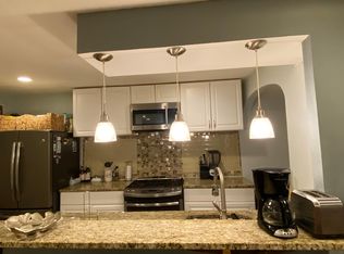 6136 Bustleton Ave, Philadelphia, PA 19149