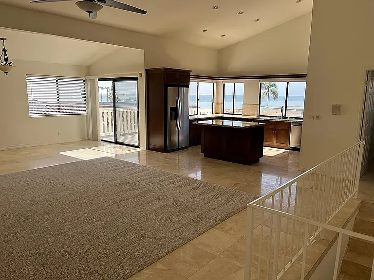 4 bed, 4.5 bath, 2380 sqft, $6,750 — Photo 1