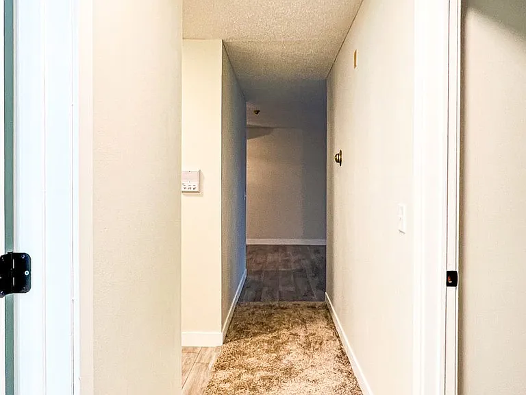 2800 Hillsboro Ave N #313 — Photo 14
