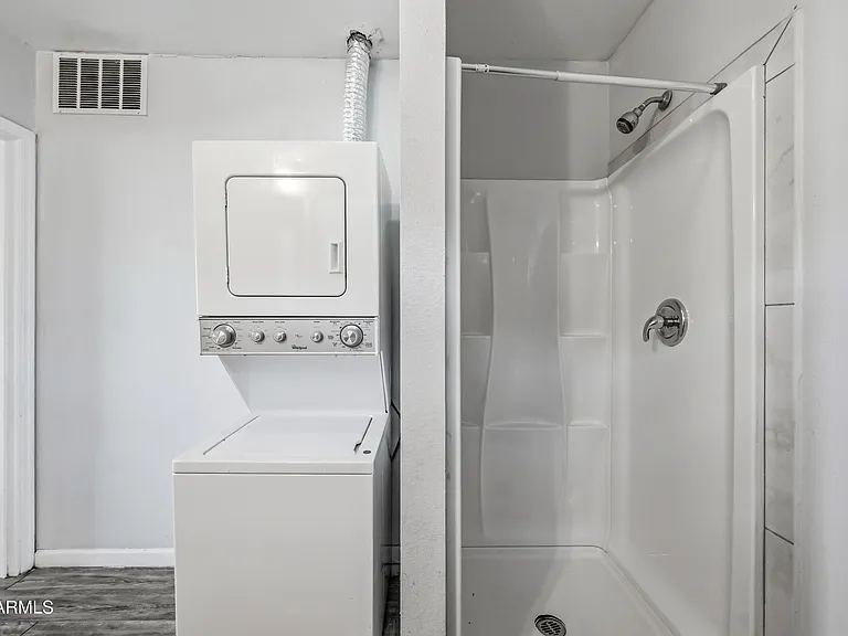 1744 W Glendale Ave #11 — Photo 11