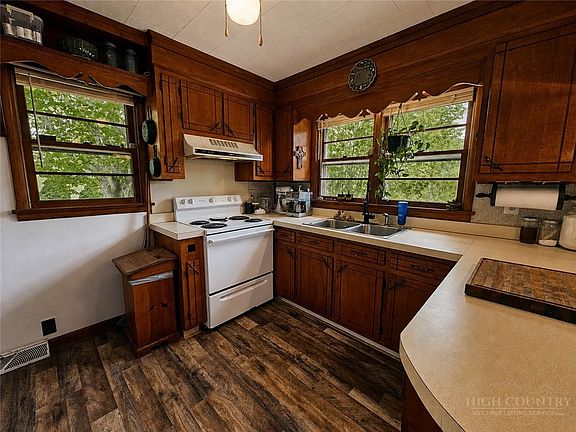 4th image of 211 Arthur G Caudill Rd