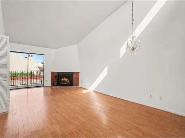 10075 Westpark Dr APT 37, Houston, TX 77042